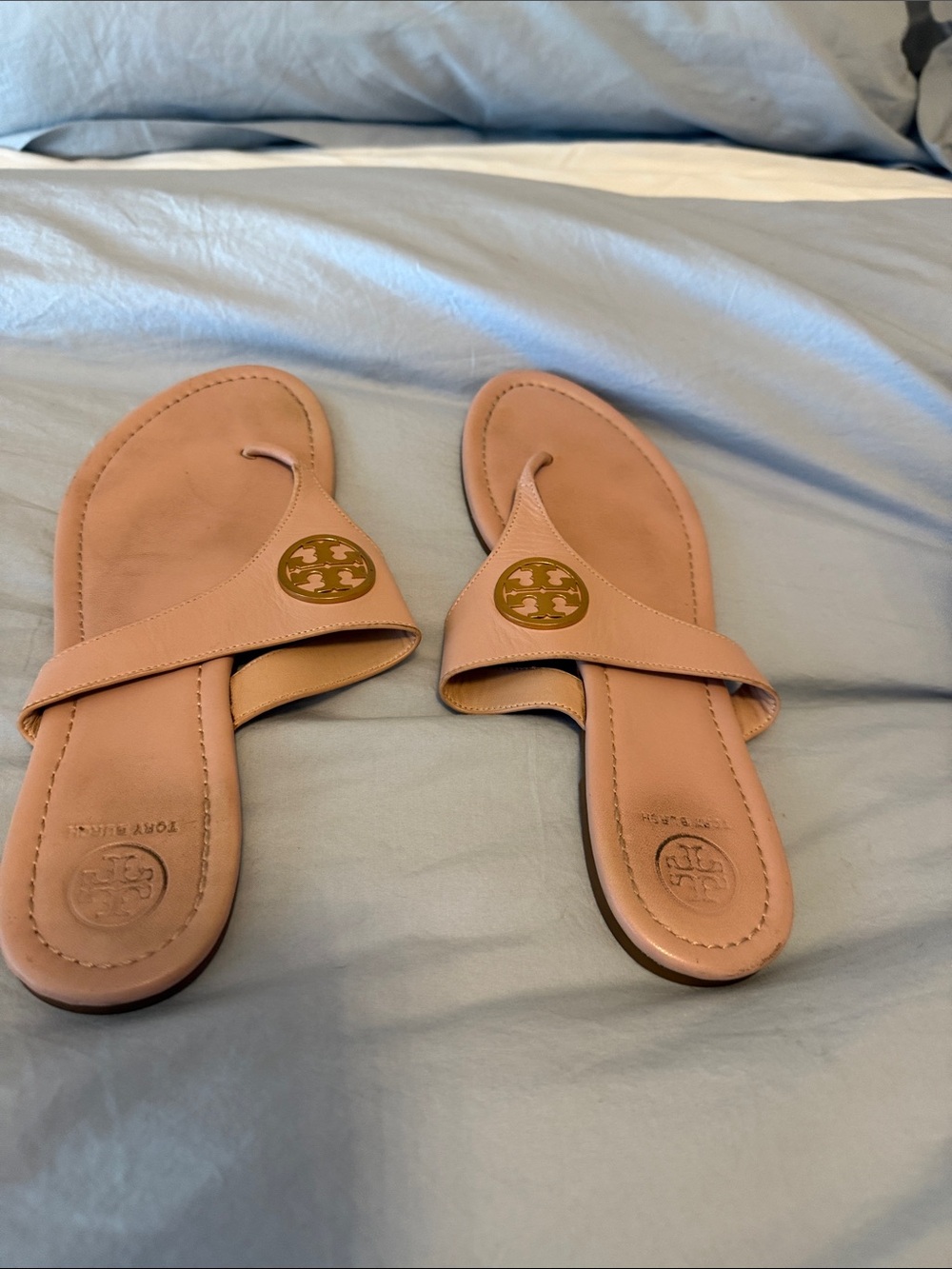 Tory Burch Nude/Tan Leather Logo Thong Sandals